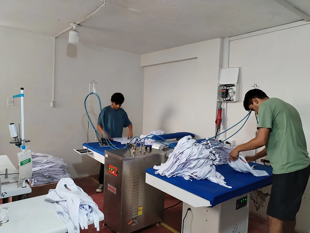 Bordados y estampado industrial de alta precisión